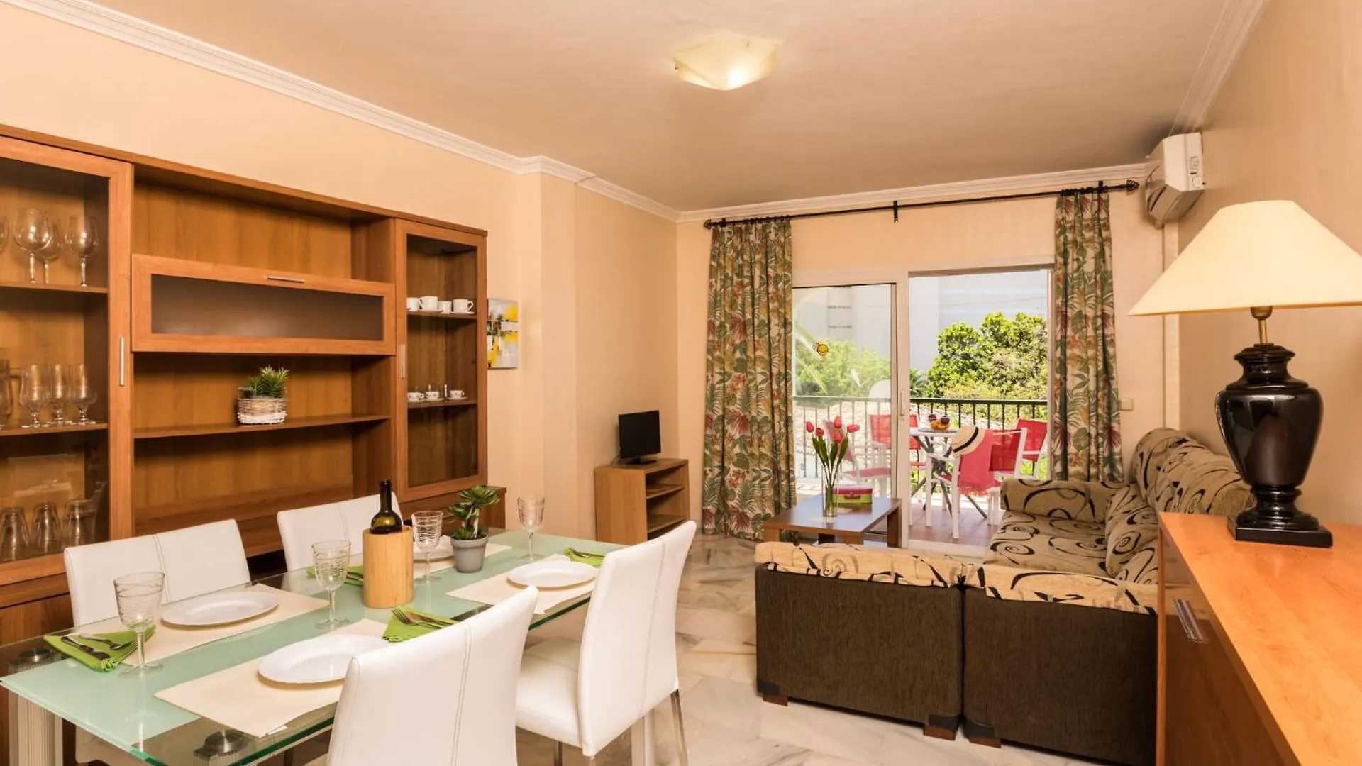 Apartment Erisa II By Interhome Torremolinos